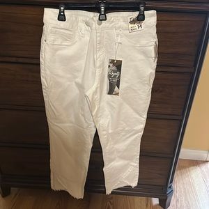 Women’s size 14 white anklet Jeans